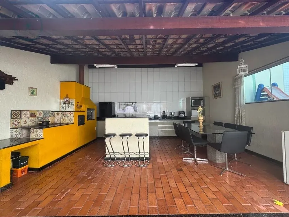 Casa, 4 quartos, 360 m² - Foto 2