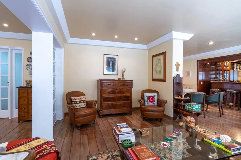 Apartamento, 4 quartos, 224 m² - Foto 1