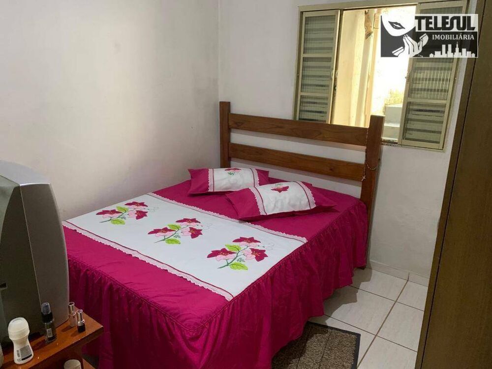 Casa à venda com 2 quartos, 115m² - Foto 3