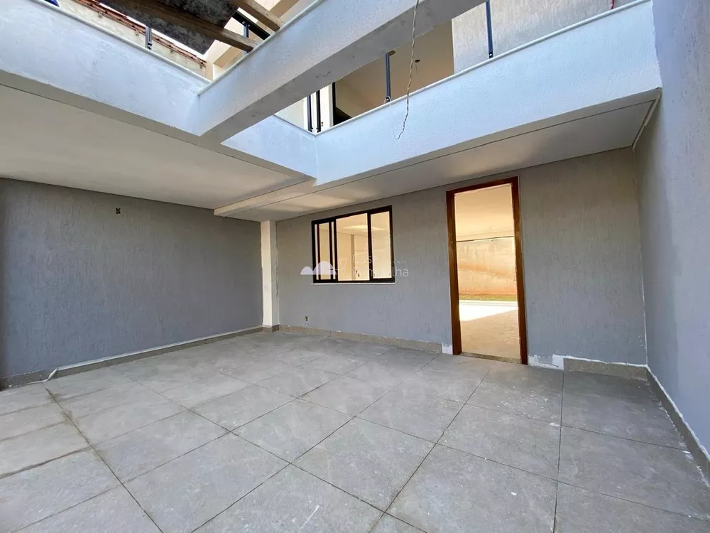 Casa à venda com 3 quartos, 140m² - Foto 3