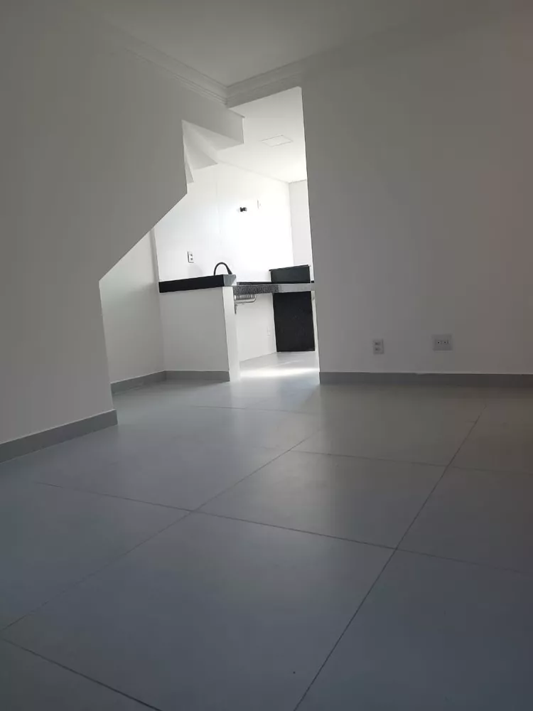 Apartamento à venda com 3 quartos, 78m² - Foto 1