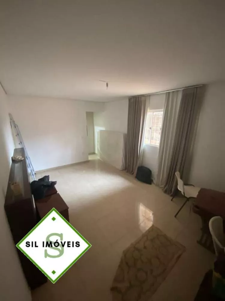 Chácara à venda com 2 quartos, 720m² - Foto 4