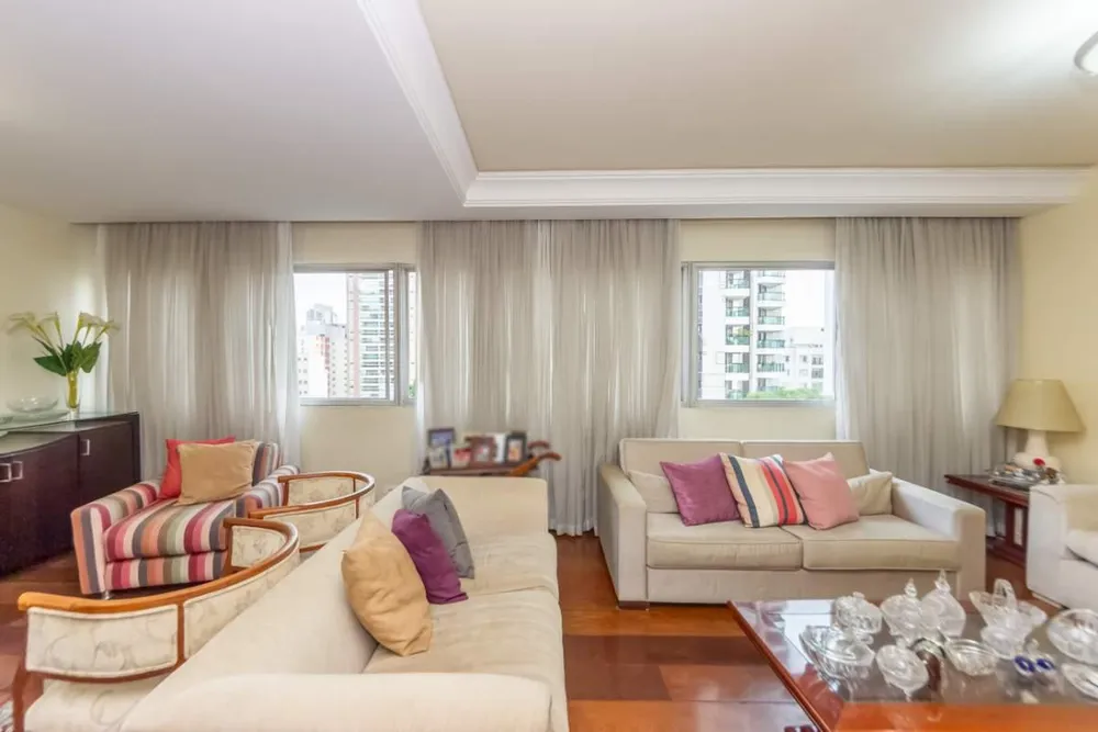 Apartamento, 3 quartos, 167 m² - Foto 2