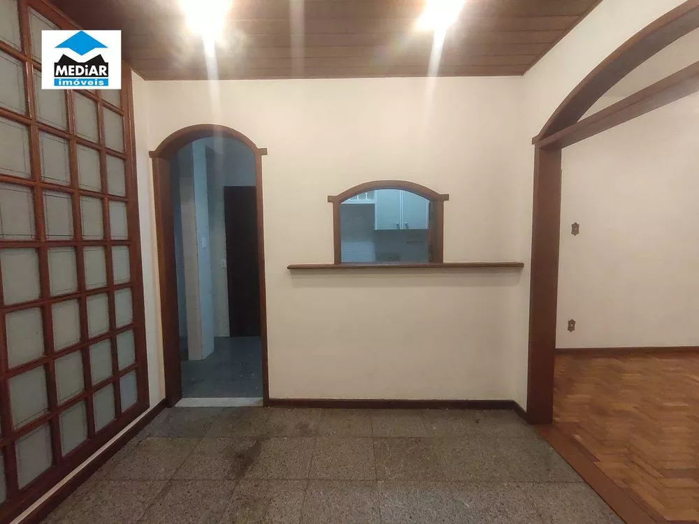 Apartamento à venda com 3 quartos, 80m² - Foto 1