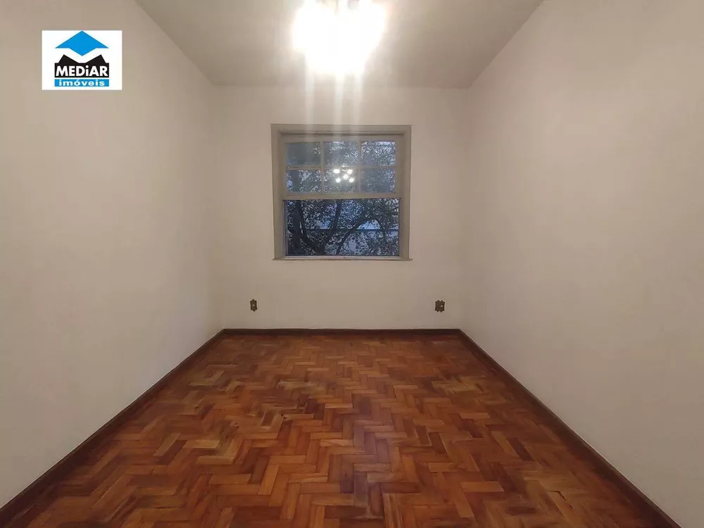 Apartamento à venda com 3 quartos, 80m² - Foto 4