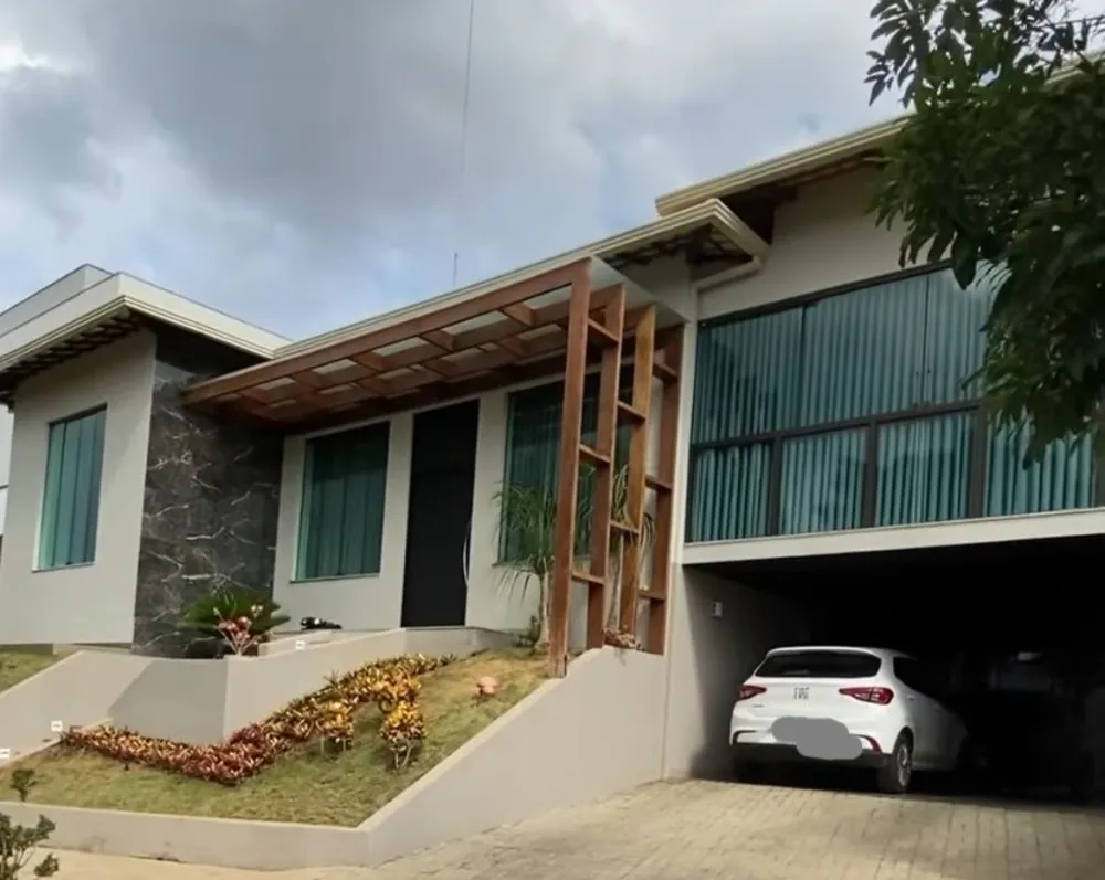 Casa, 4 quartos, 209 m² - Foto 1