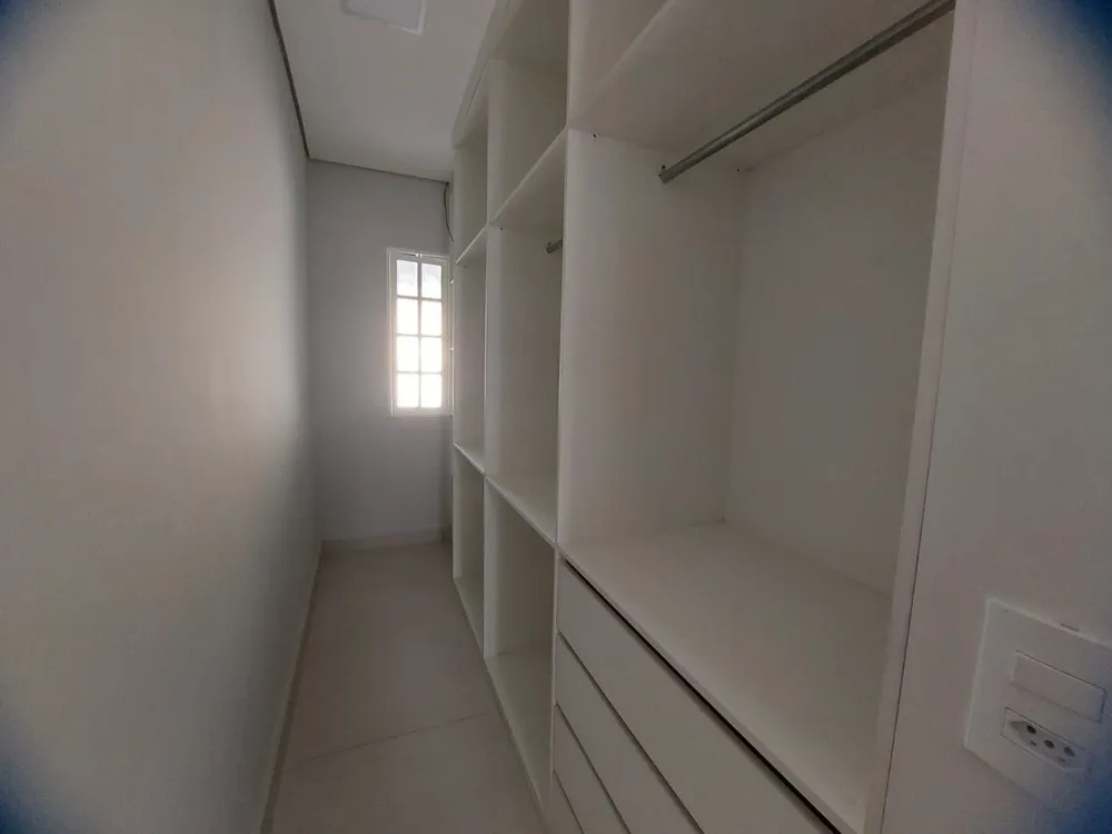 Casa, 3 quartos, 187 m² - Foto 4