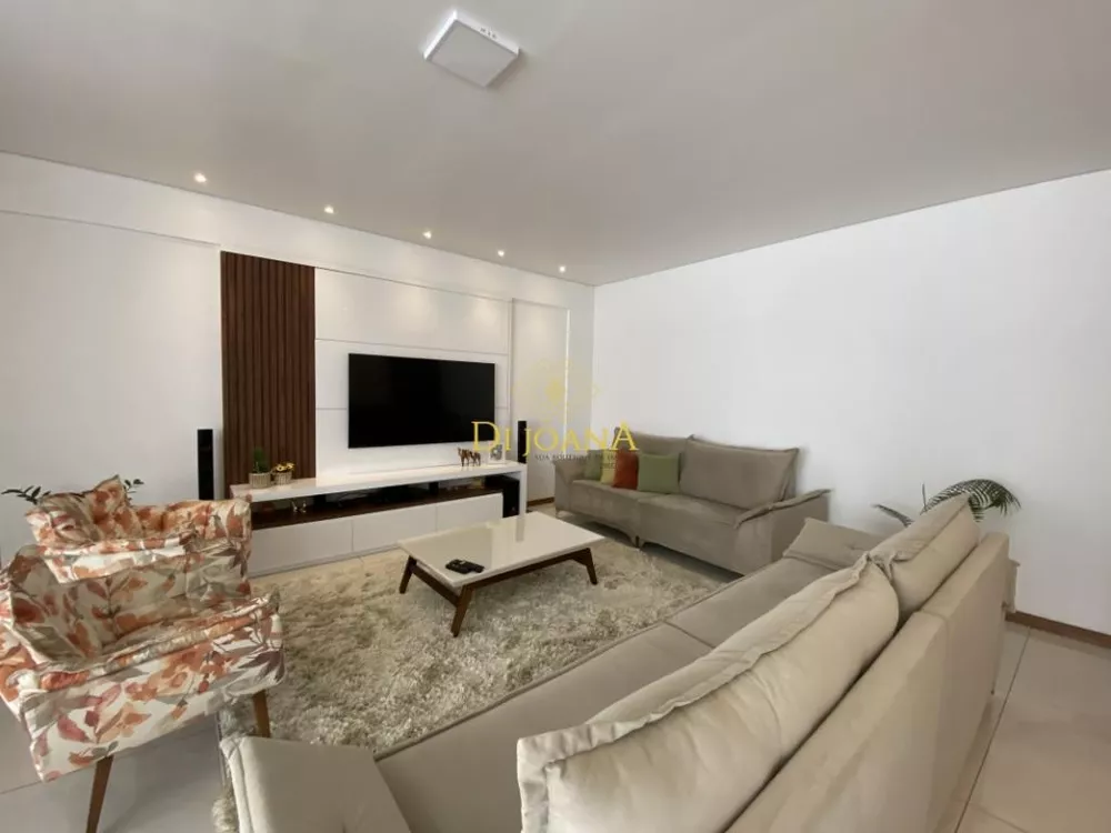 Apartamento à venda com 4 quartos, 244m² - Foto 1