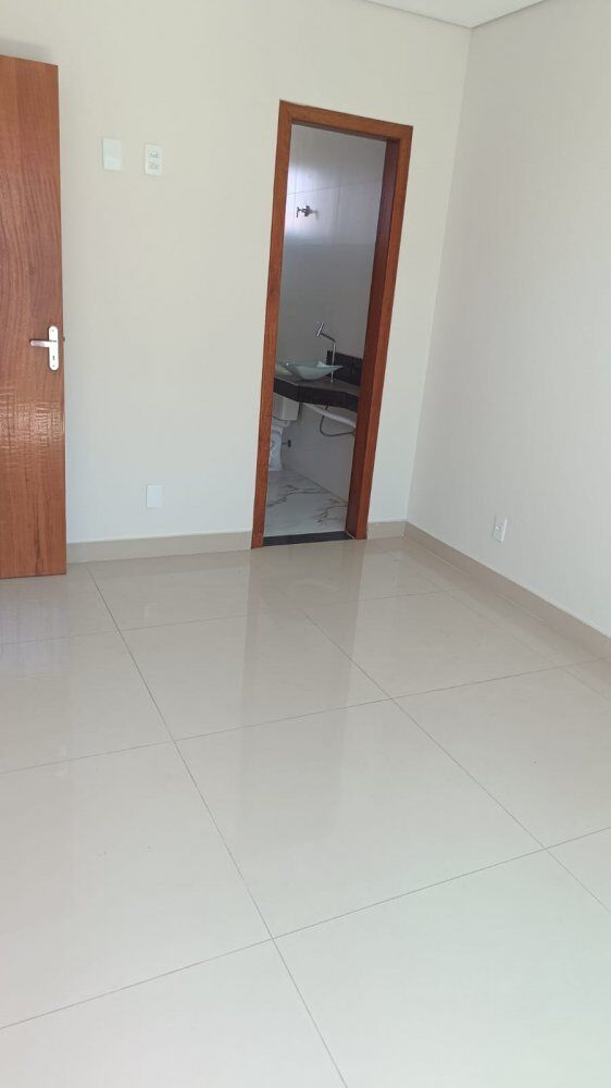 Casa à venda com 3 quartos, 98m² - Foto 8