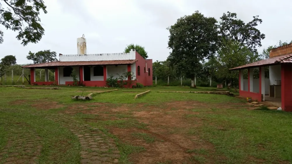 Chácara, 4 quartos, 5000 m² - Foto 1