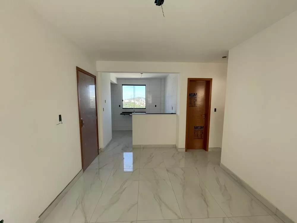 Apartamento à venda com 2 quartos, 48m² - Foto 2