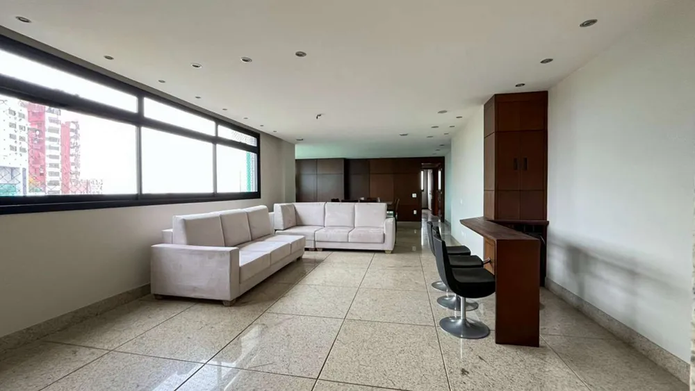 Apartamento, 3 quartos, 160 m² - Foto 1