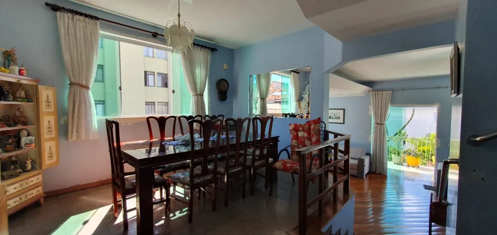 Casa, 5 quartos, 282 m² - Foto 1
