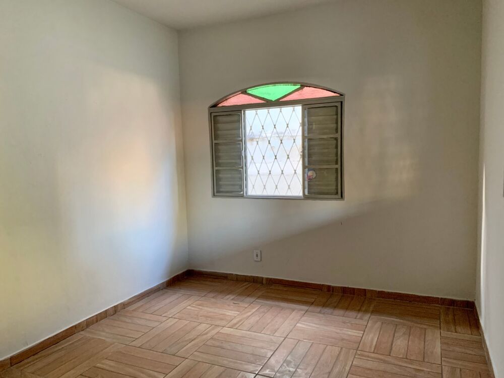 Casa à venda com 3 quartos, 200m² - Foto 8