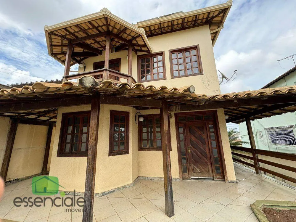 Casa, 4 quartos, 324 m² - Foto 1