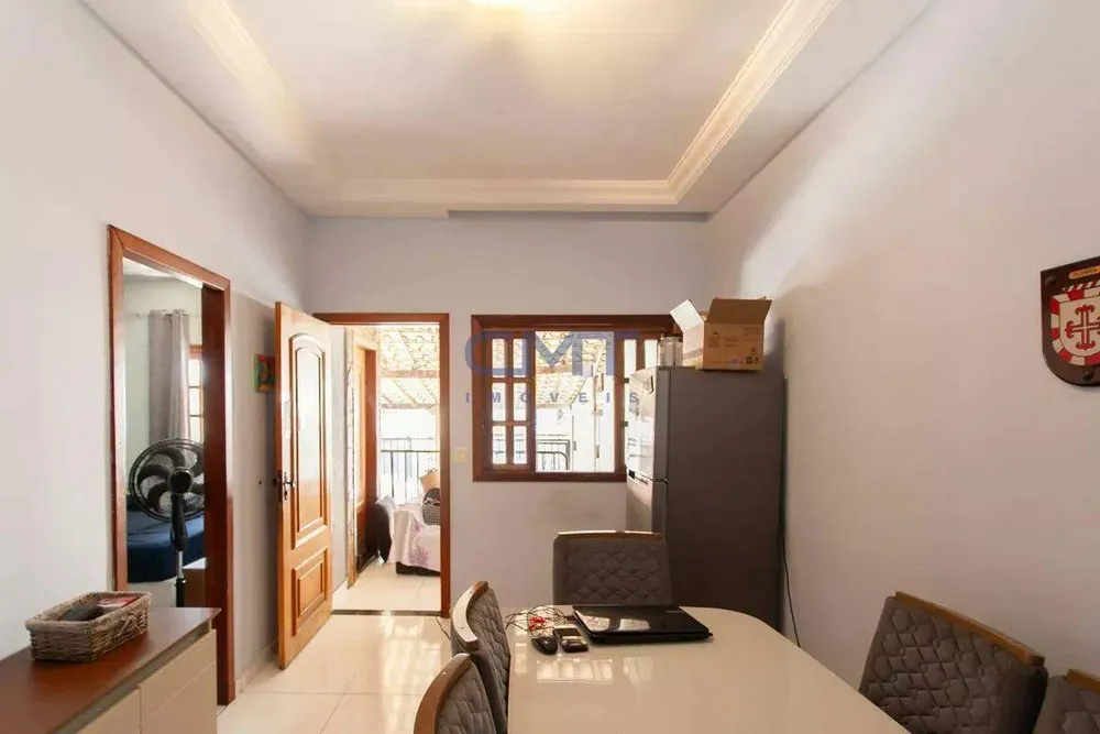 Casa, 5 quartos, 180 m² - Foto 2