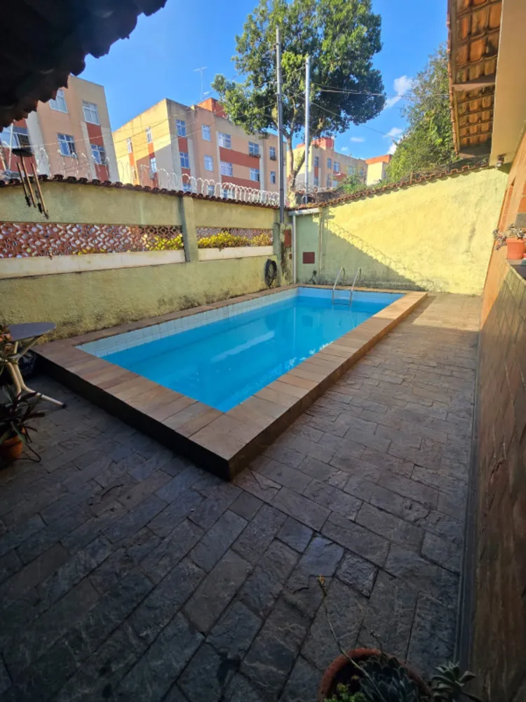 Casa, 3 quartos, 240 m² - Foto 1