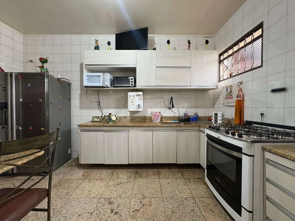 Casa, 3 quartos, 268 m² - Foto 3