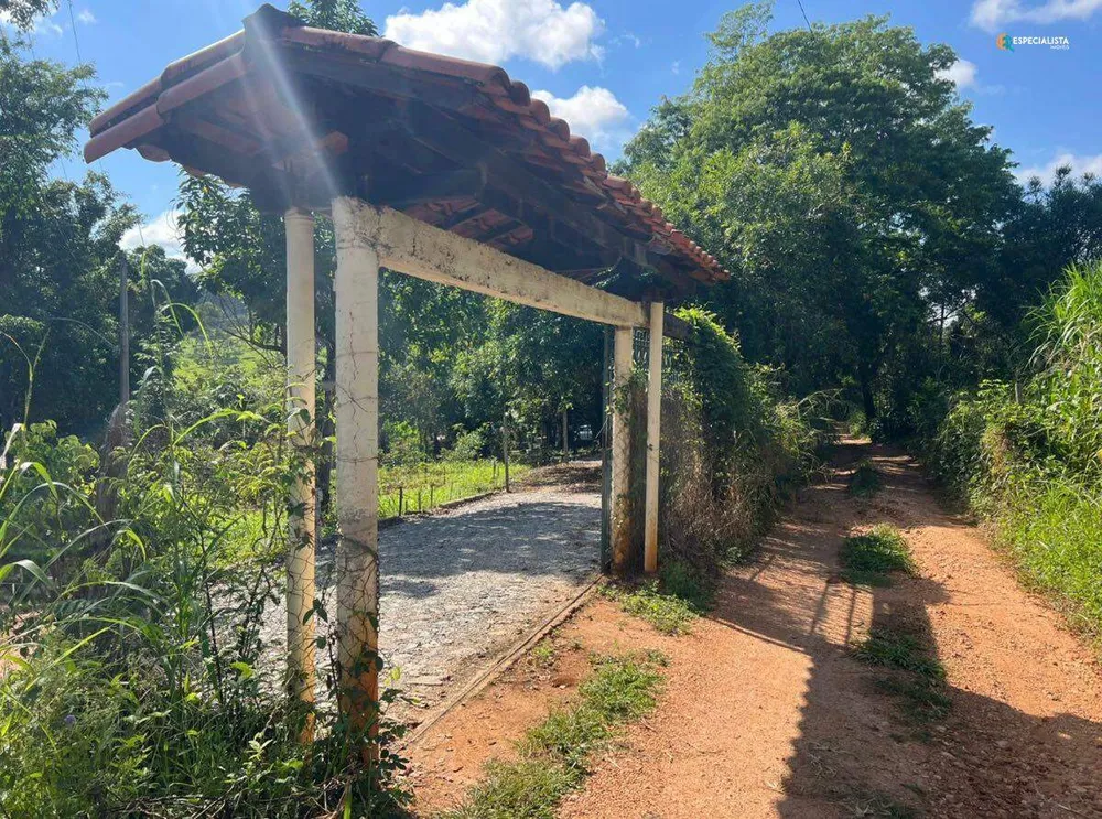 Chácara, 2 quartos, 2300 m² - Foto 1