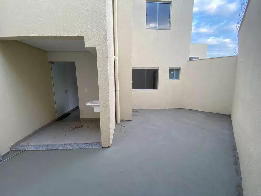 Casa à venda com 3 quartos, 135m² - Foto 8