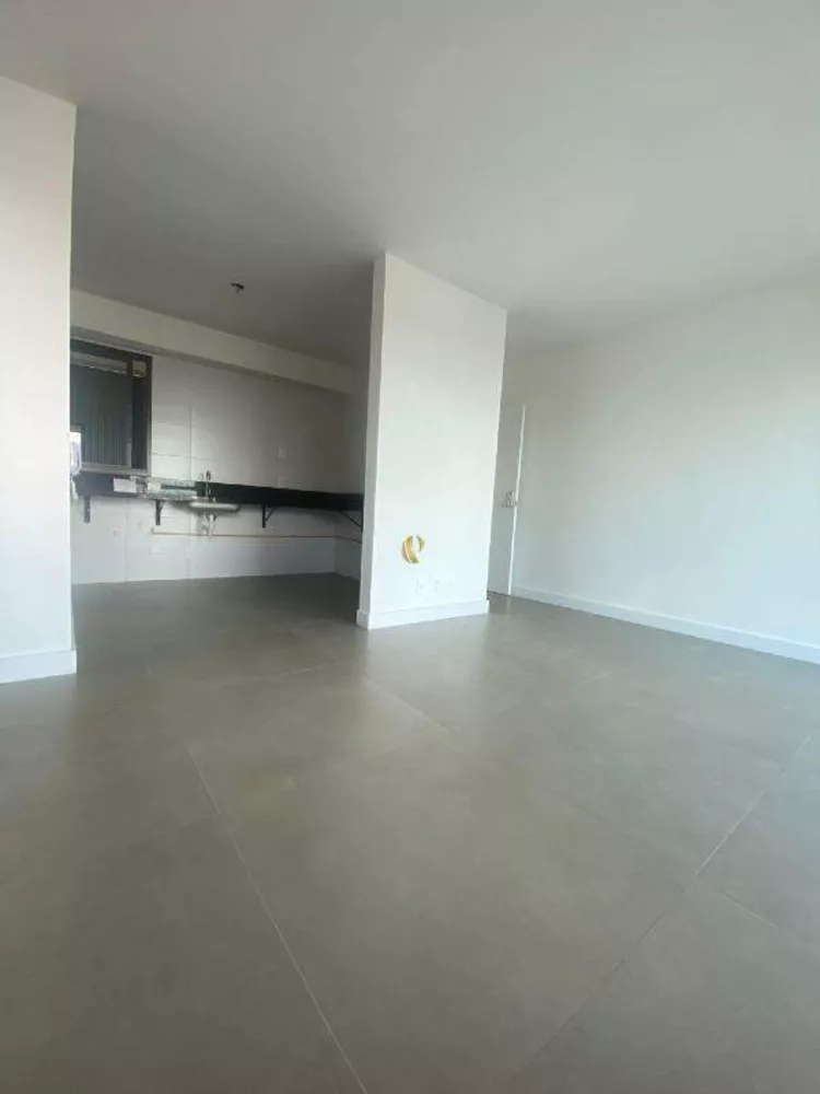 Apartamento à venda com 3 quartos, 86m² - Foto 1