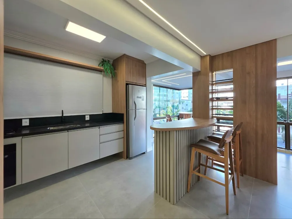 Apartamento, 3 quartos, 136 m² - Foto 2