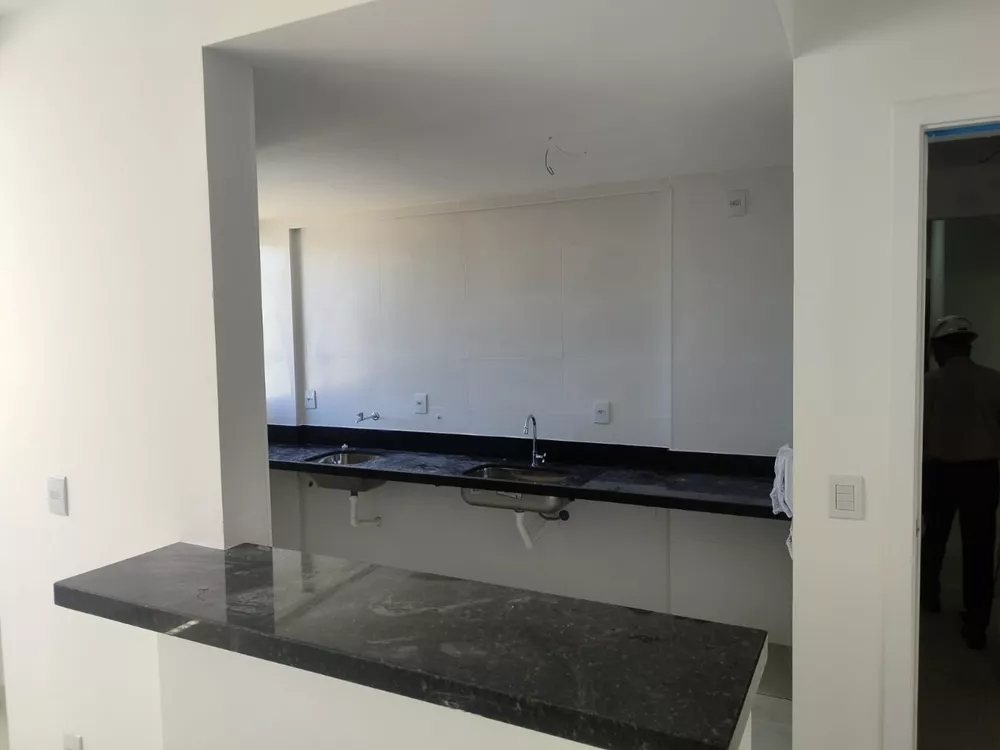 Apartamento à venda com 2 quartos, 63m² - Foto 2