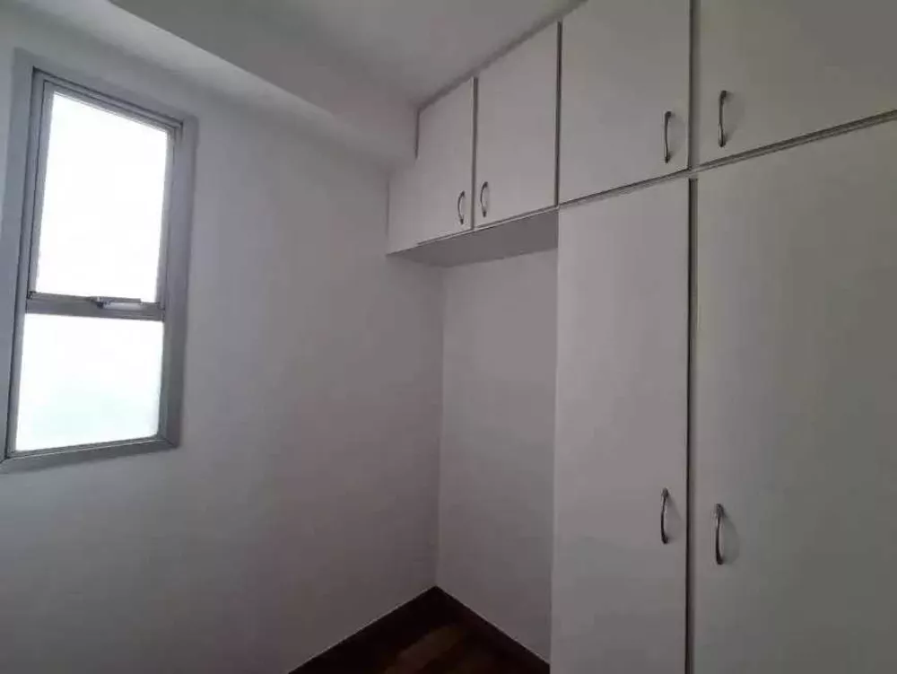 Apartamento à venda com 3 quartos, 110m² - Foto 10