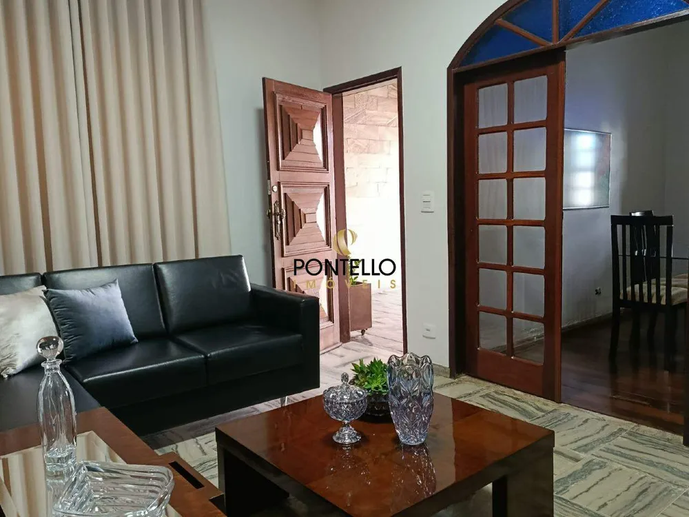 Casa, 3 quartos, 224 m² - Foto 3
