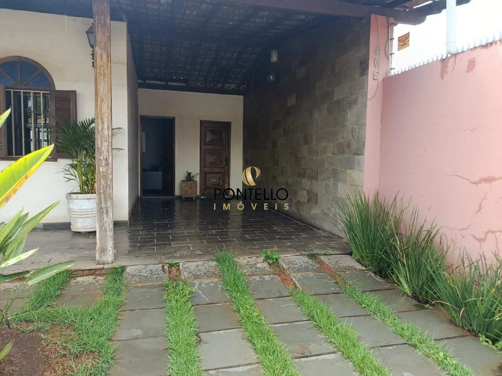 Casa, 3 quartos, 224 m² - Foto 2