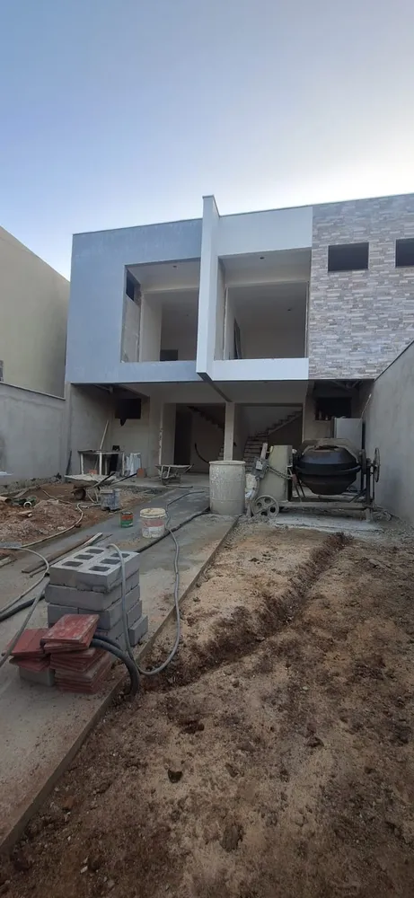 Casa, 3 quartos, 115 m² - Foto 1