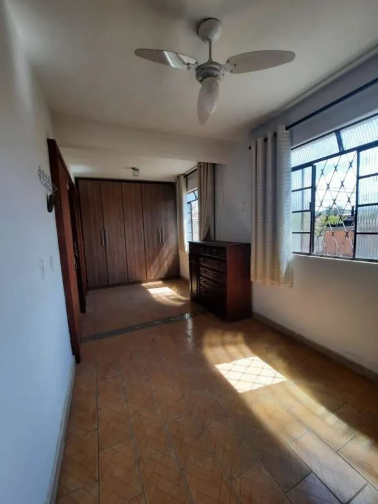 Casa, 6 quartos, 550 m² - Foto 2