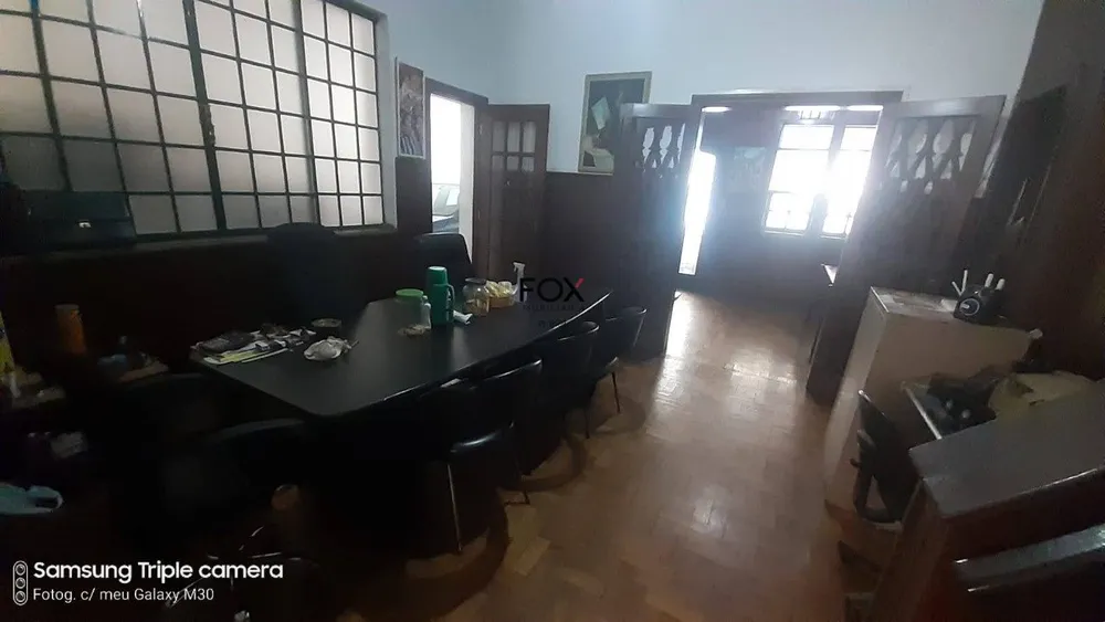 Casa, 4 quartos, 261 m² - Foto 2