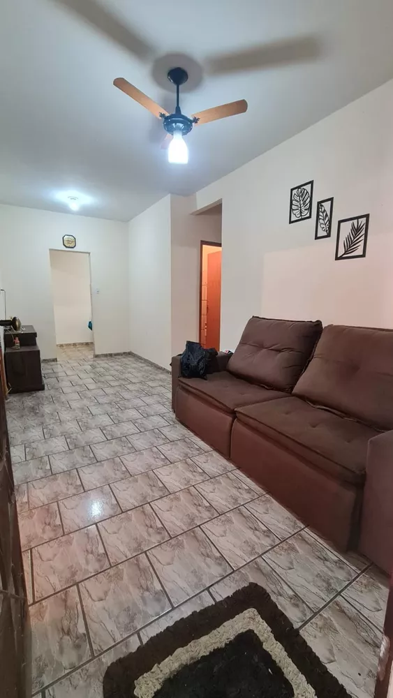 Casa à venda com 4 quartos, 180m² - Foto 3