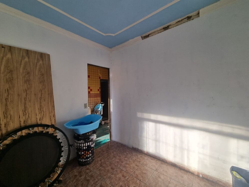 Casa à venda com 3 quartos, 360m² - Foto 8