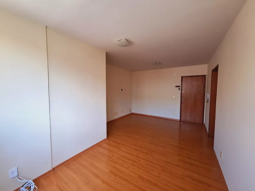 Apartamento para alugar com 3 quartos, 86m² - Foto 3