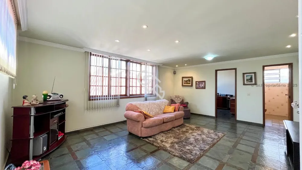 Casa, 5 quartos, 342 m² - Foto 1