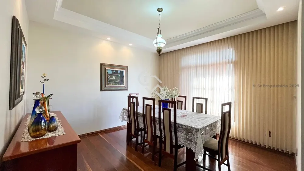 Casa, 5 quartos, 342 m² - Foto 2