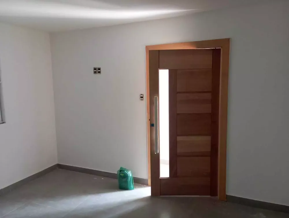Casa, 3 quartos, 200 m² - Foto 1