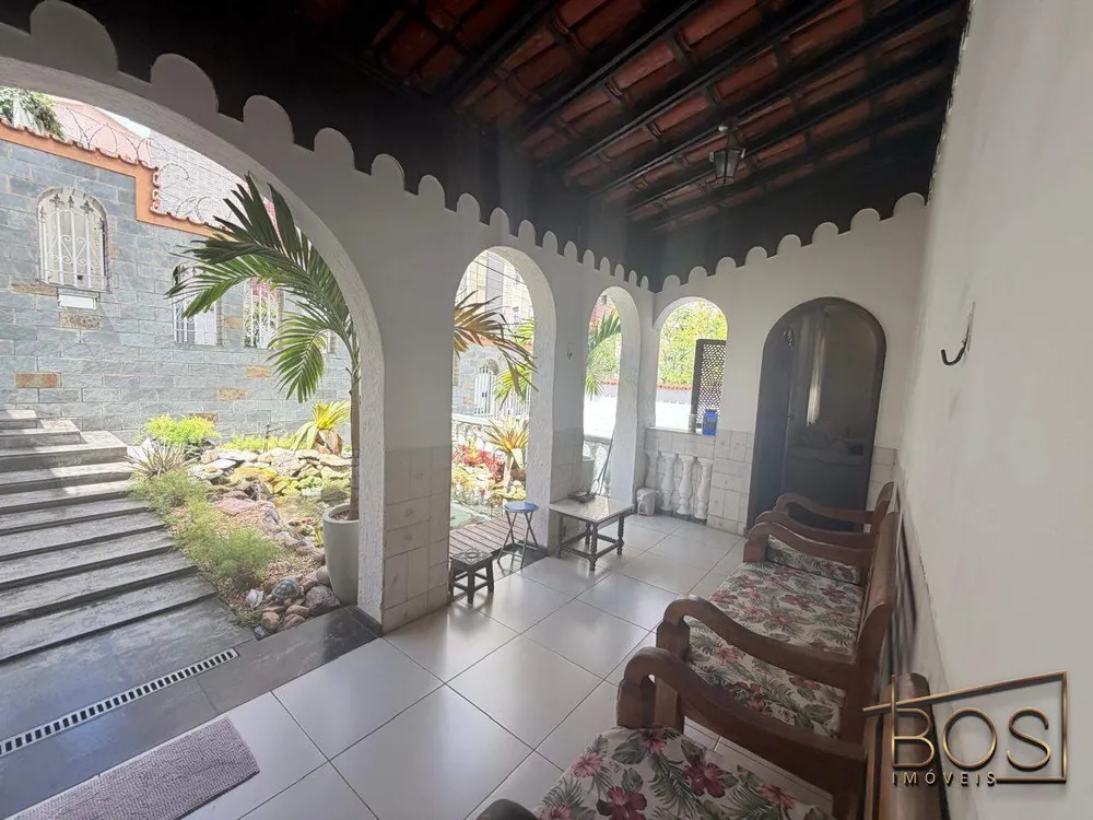 Casa, 9 quartos, 250 m² - Foto 3