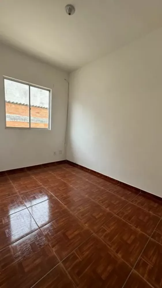 Casa à venda com 2 quartos, 64m² - Foto 9