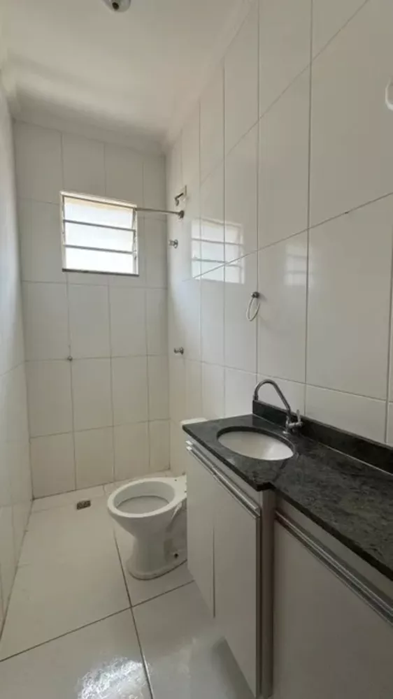 Casa à venda com 2 quartos, 64m² - Foto 11