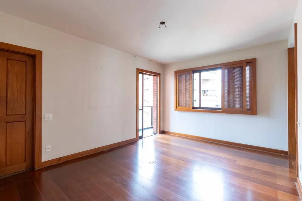Apartamento, 3 quartos, 325 m² - Foto 2
