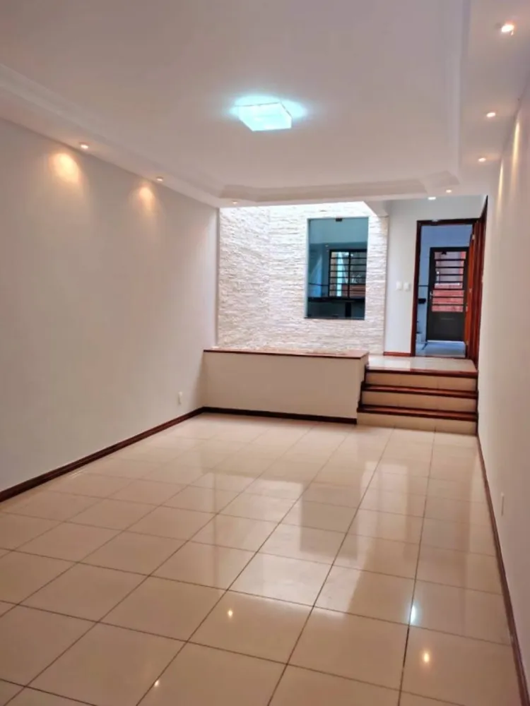 Casa, 3 quartos, 169 m² - Foto 3