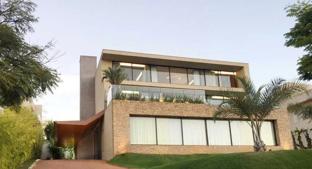 Casa de Condomínio para alugar com 4 quartos, 600m² - Foto 2