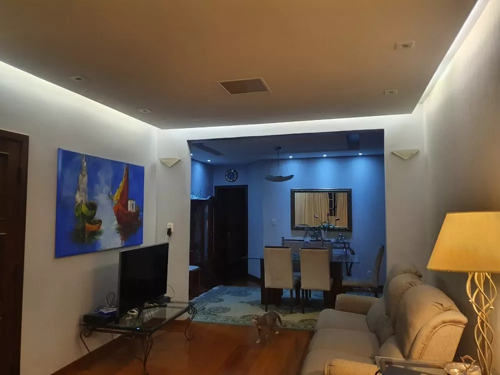 Apartamento à venda com 4 quartos, 255m² - Foto 1