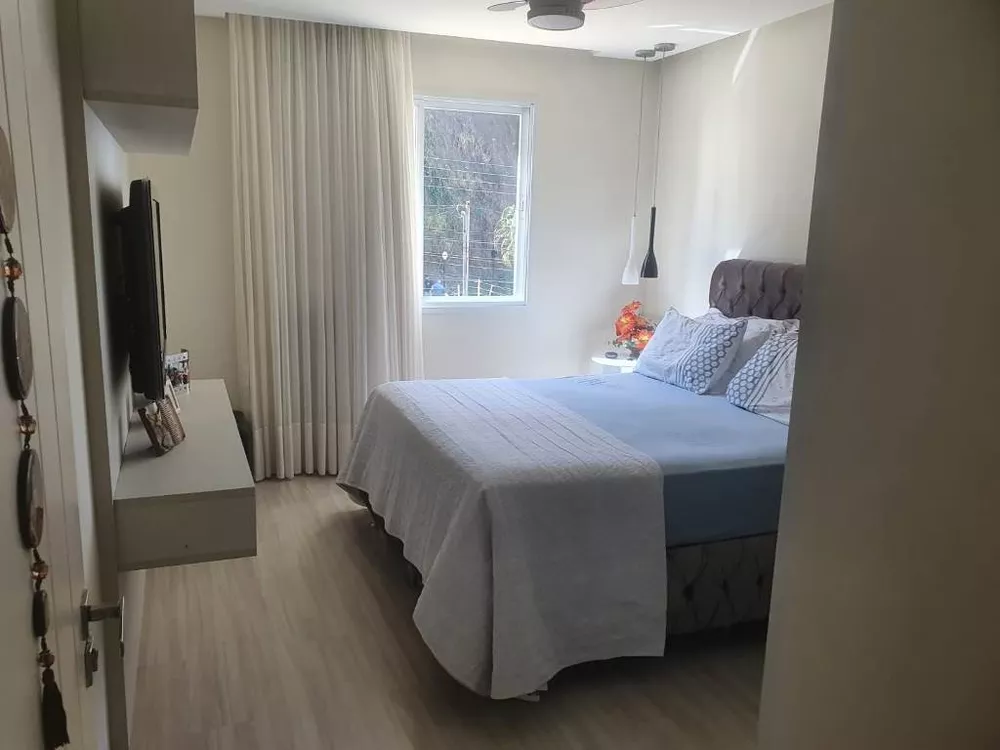 Casa à venda com 3 quartos, 240m² - Foto 15