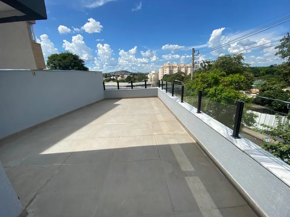 Casa, 3 quartos, 197 m² - Foto 2