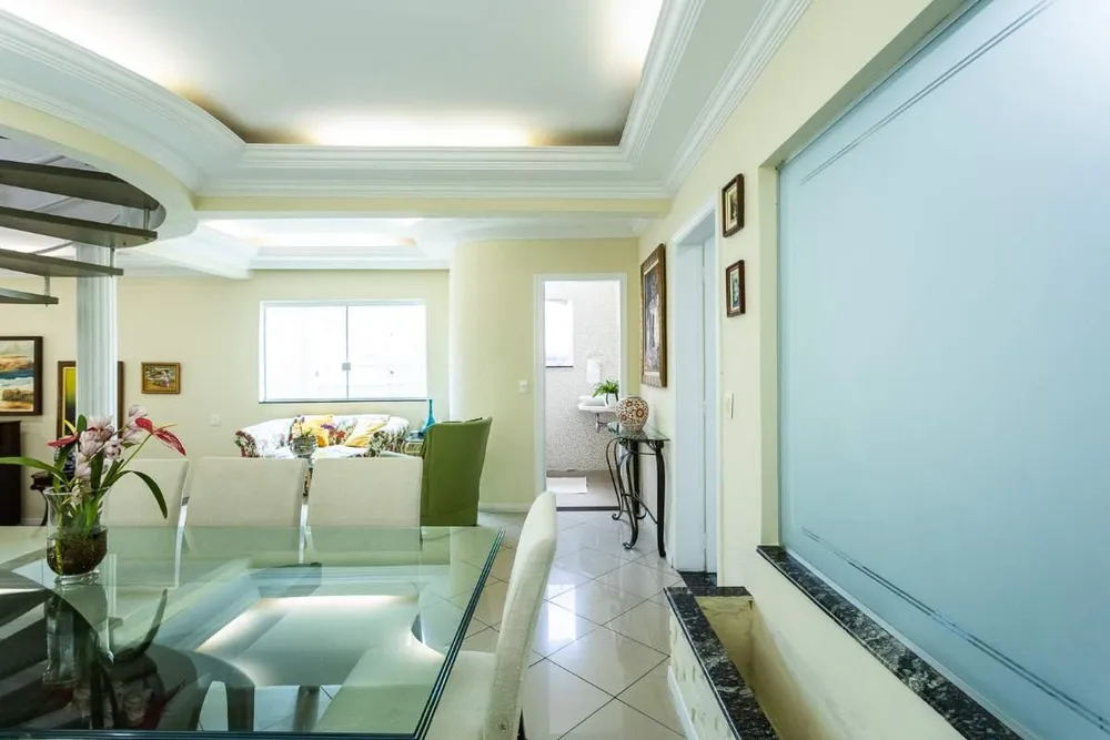 Casa, 3 quartos, 250 m² - Foto 8