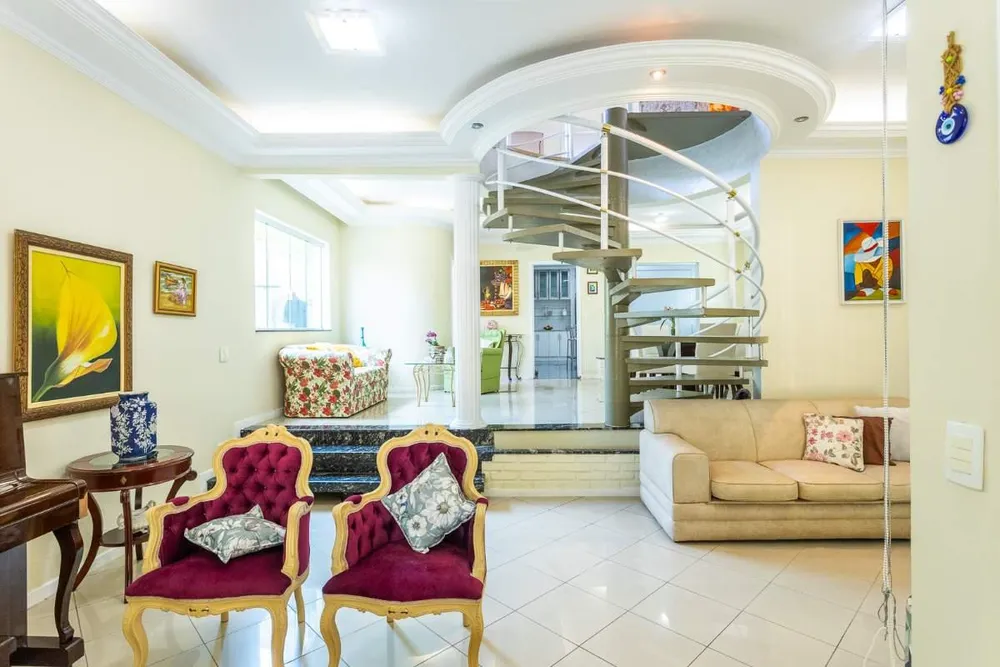Casa, 3 quartos, 250 m² - Foto 4
